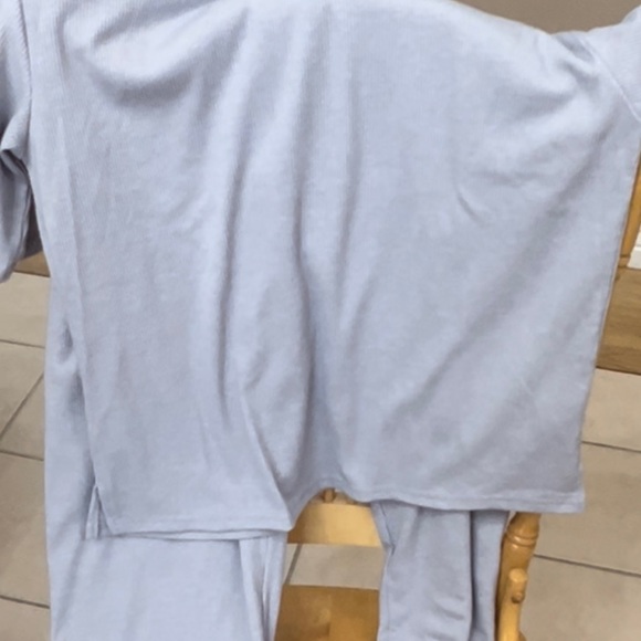 Lounge Set - Picture 7 of 7